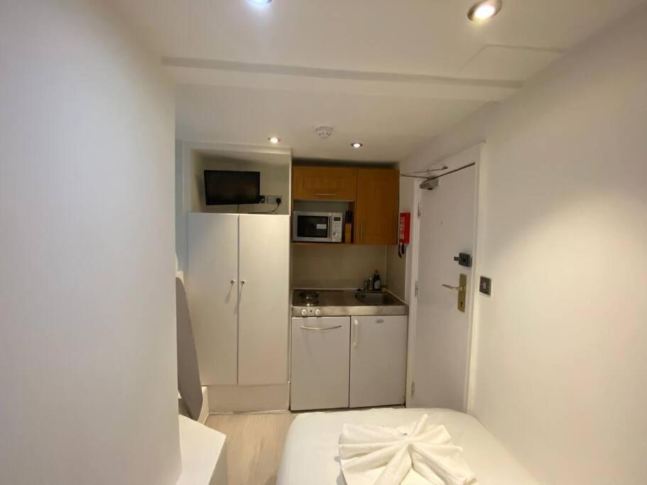 F2- Basement Studio Fits 1 Near Paddington London Eksteriør billede